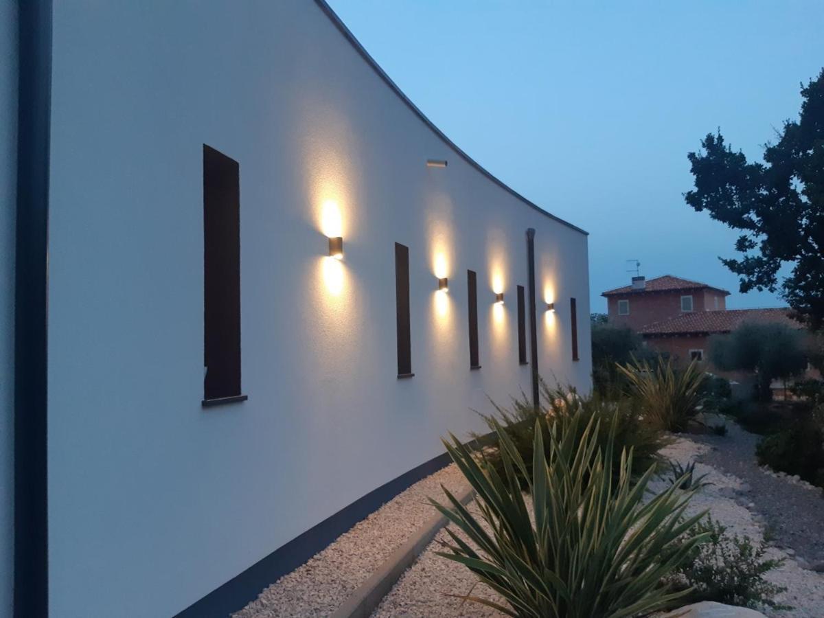 Apartments Bijou With Big Private Garden Near Umag Vilanija Exterior photo